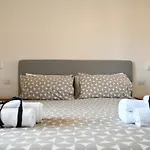 Pau *