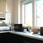 Pau *